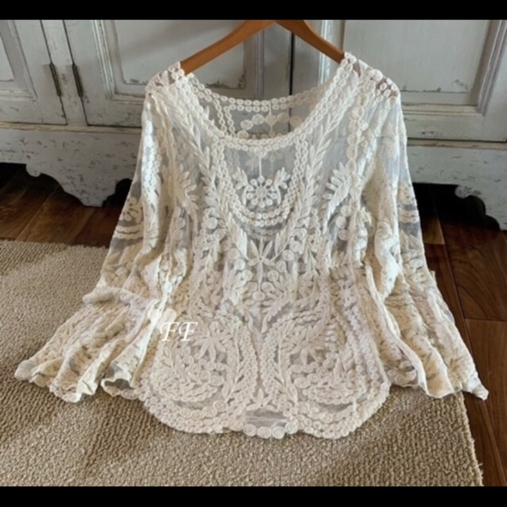 Gorgeous Lace Top